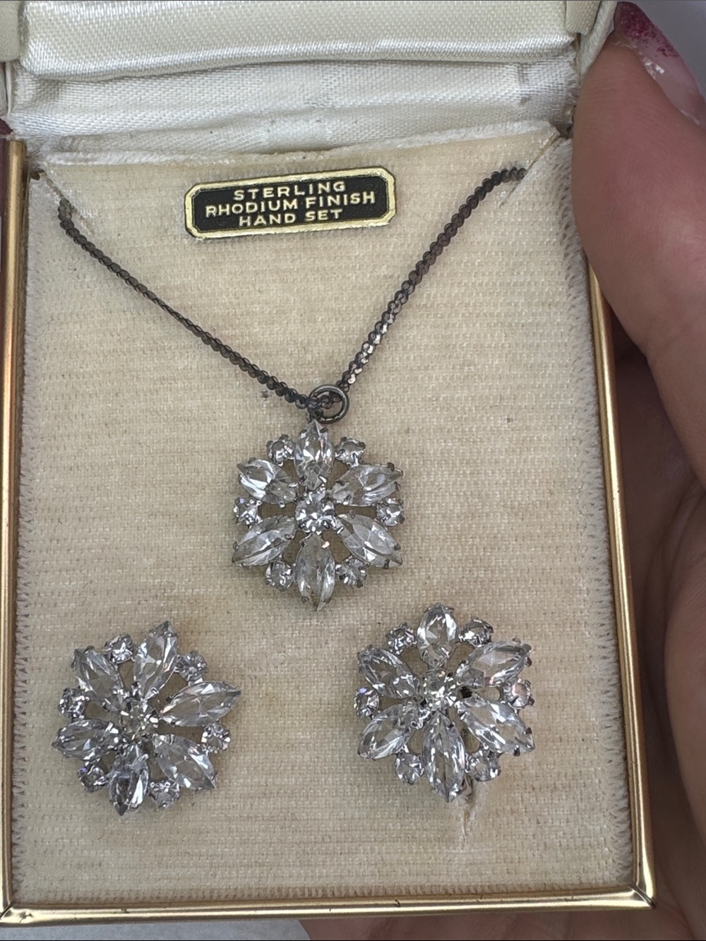 Crystal Flower Necklace and Earrings Set - Silver